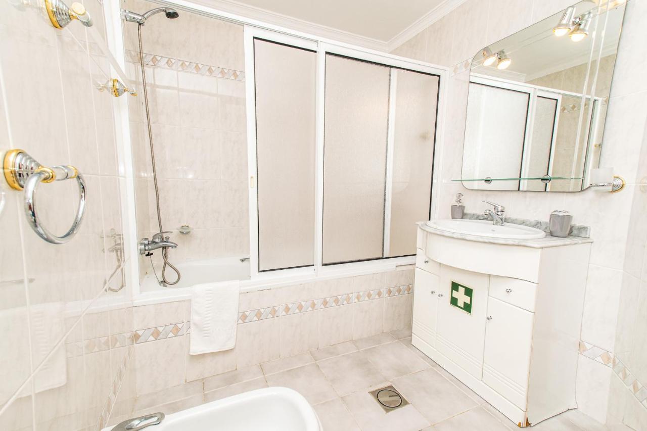 Sea And Sunset View Apartment In Funchal Exterior photo